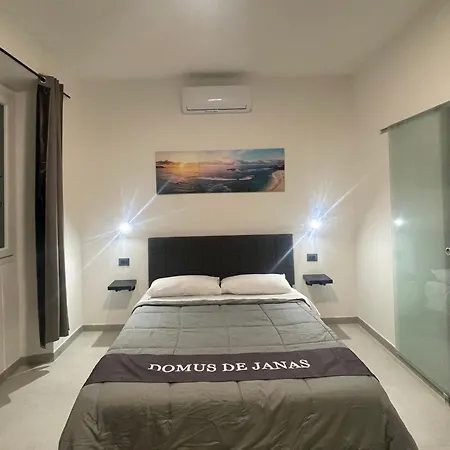 Vendégház Domus De Janas 2 *